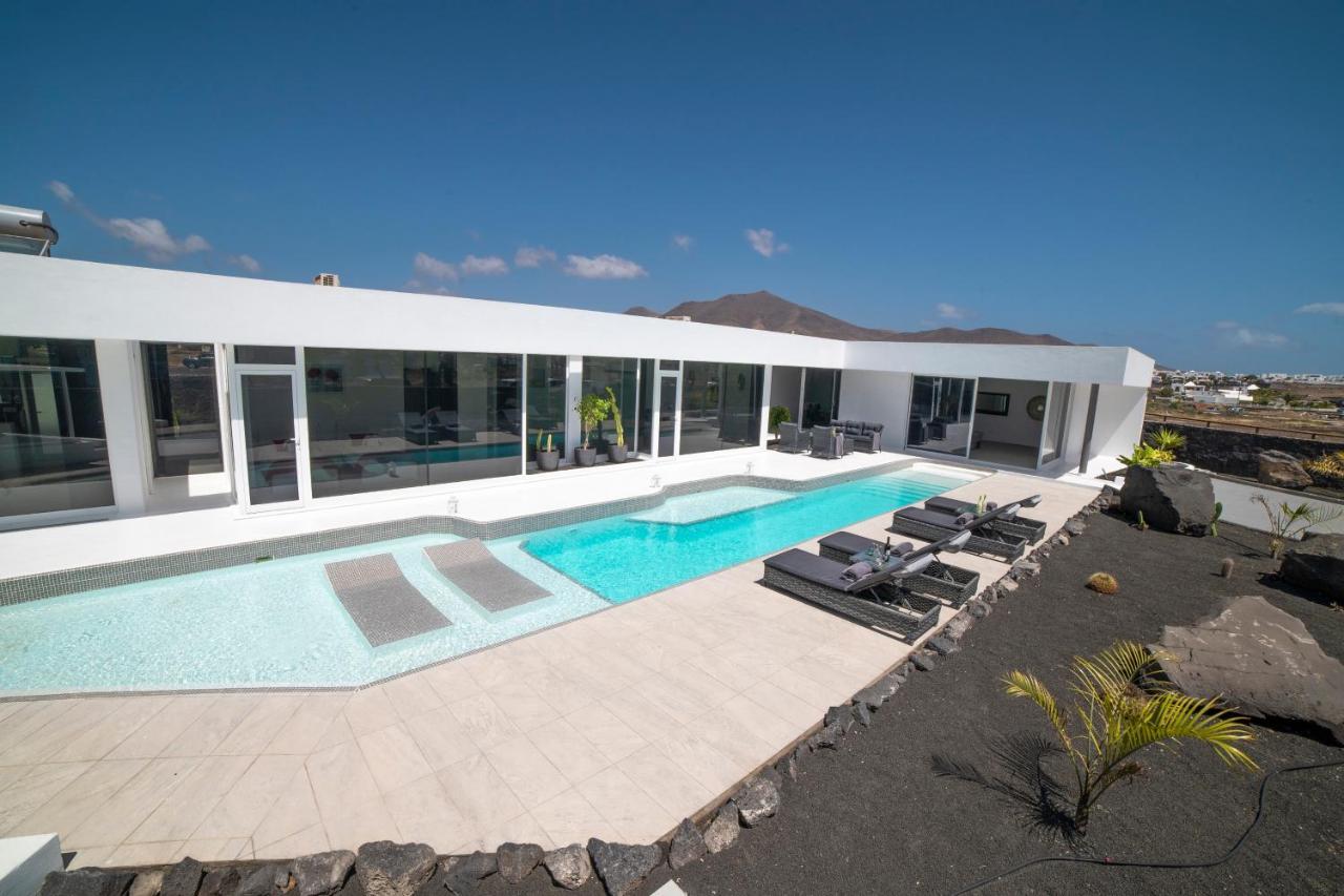Valhalla Villa Playa Blanca  Ngoại thất bức ảnh
